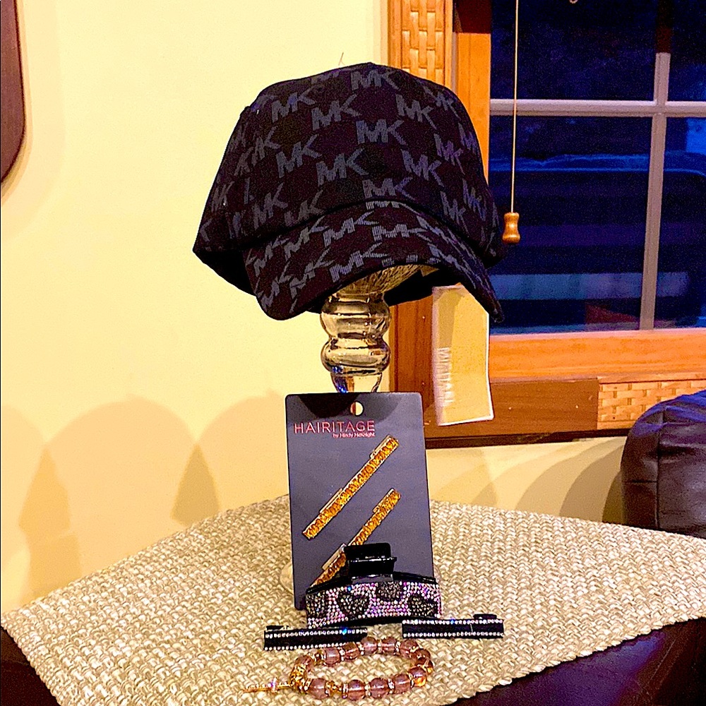MICHAEL - Michael KORS logo MK Black Patterned ALL around with FREE GIFT 💝